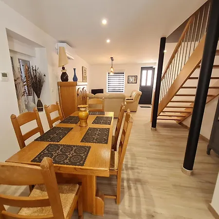 Maison Familiale Avec Balcon - 6 Pers. - Fr-1-589-877 Raon-lʼÉtape